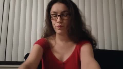 Snapshot of lucy_allison chatting on January 22, 2025, 5:05 am Lucy online show from January 22, 2025, 5:05 am