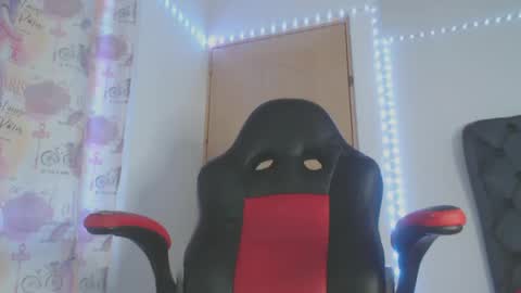 lucy online show from February 6, 2025, 1:49 am