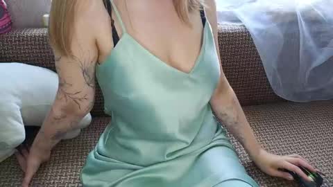 Snapshot of lucy_curvy chatting on May 30, 2026, 3:47 am Lucy online show from May 30, 2026, 3:47 am