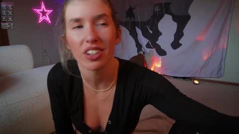 Lucy. online show from February 20, 2025, 2:18 am