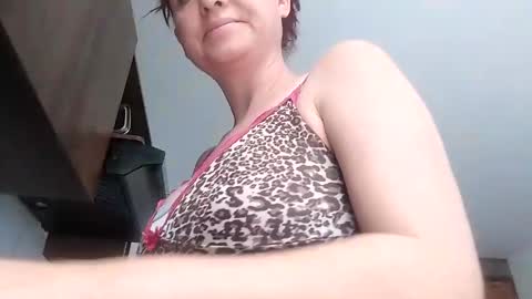 Lucia online show from March 9, 2025, 4:44 pm