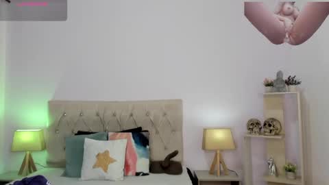 Lucia online show from October 9, 2025, 9:46 pm