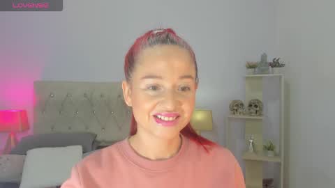 Lucia online show from December 3, 2025, 10:08 pm