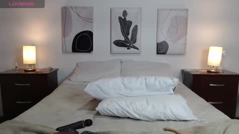 Luciana online show from February 16, 2025, 5:37 am