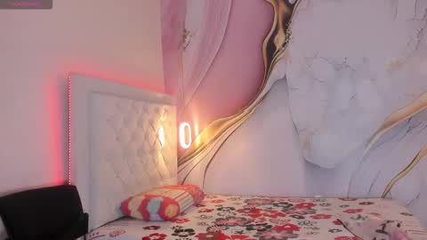 Lucy online show from December 18, 2025, 11:49 am