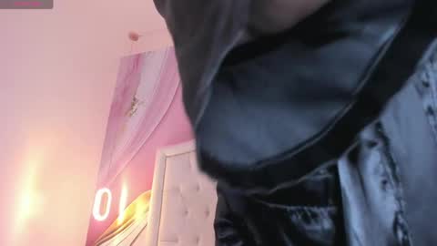 Lucy online show from April 18, 2026, 1:48 pm