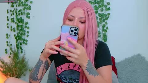 Snapshot of lucy_monroe_ chatting on May 4, 2026, 6:37 pm Lucy online show from May 4, 2026, 6:37 pm
