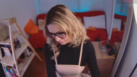 lucy online show from January 1, 2025, 1:15 am