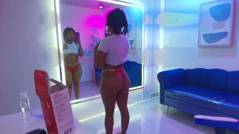 Lucy  online show from November 29, 2025, 11:13 am