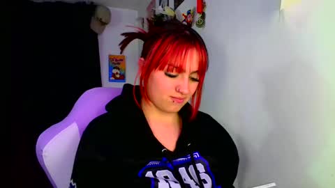 LUCIA  online show from February 21, 2025, 5:02 am