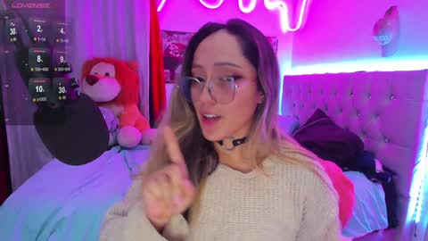 Lucy online show from February 2, 2025, 5:32 am