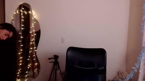 LUCY online show from January 12, 2025, 6:49 pm