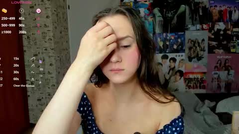 Snapshot of lucyrose33 chatting on September 29, 2025, 4:50 am Lucy Rose online show from September 29, 2025, 4:50 am