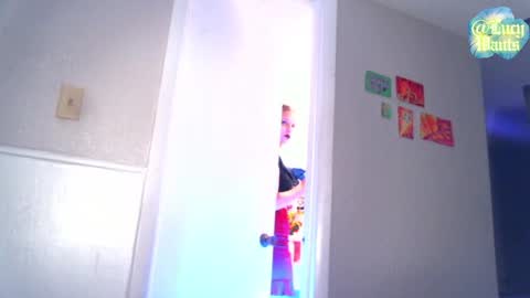 Snapshot of lucywants chatting on July 17, 2026, 2:07 am Goddess Lucy lucywants online show from July 17, 2026, 2:07 am