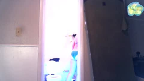Snapshot of lucywants chatting on July 19, 2026, 4:16 am Goddess Lucy lucywants online show from July 19, 2026, 4:16 am