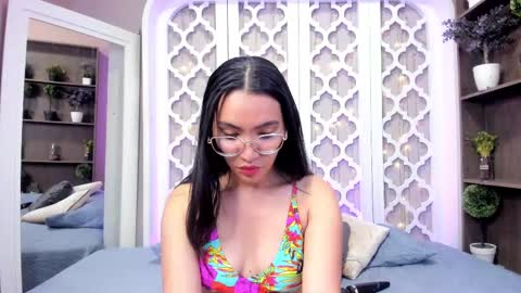 Lucy Liiu online show from February 25, 2025, 1:09 am