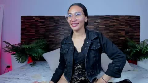 Snapshot of lucyy_liiu chatting on April 28, 2026, 8:47 pm Lucy Liiu online show from April 28, 2026, 8:47 pm