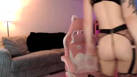 Lucy online show from December 10, 2024, 12:17 am