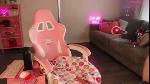 Lucy online show from February 27, 2026, 11:38 pm