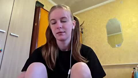 Snapshot of lucyzachar chatting on April 23, 2026, 6:14 am Sofia online show from April 23, 2026, 6:14 am