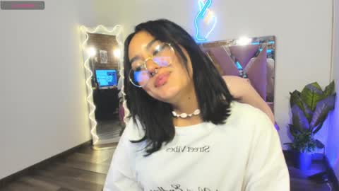 Snapshot of ludo_kitty_tay chatting on February 17, 2025, 3:15 am ludo_kitty_tay online show from February 17, 2025, 3:15 am