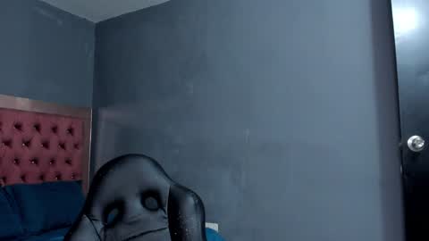 Snapshot of luigi1_ chatting on December 28, 2024, 5:12 am Luigi Vitale online show from December 28, 2024, 5:12 am