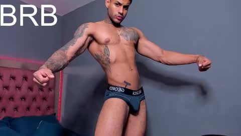 Snapshot of luigi1_ chatting on October 13, 2025, 12:21 am Luigi Vitale online show from October 13, 2025, 12:21 am