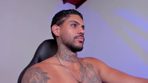 Luigi Vitale online show from November 19, 2025, 2:06 pm