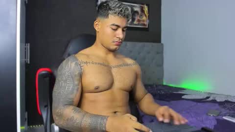Luigi Independent model online show from September 12, 2025, 2:11 am