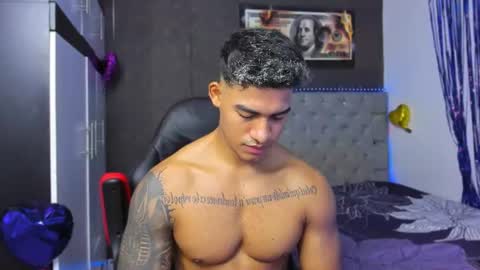Snapshot of luigi_hot_ chatting on July 8, 2026, 4:00 pm Luigi Independent model online show from July 8, 2026, 4:00 pm