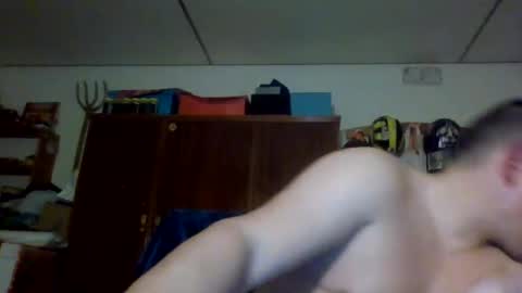 A slave to the mistress.. un esclavo para las amas dominantes. online show from February 17, 2025, 10:58 pm