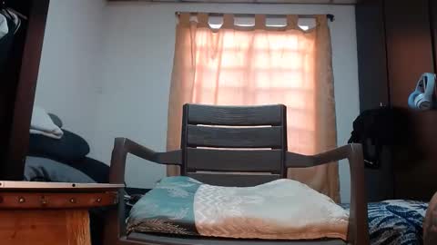 Snapshot of luis_as chatting on February 12, 2026, 12:44 pm Luis AS online show from February 12, 2026, 12:44 pm