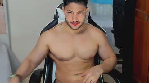 luis_baptista online show from October 17, 2025, 6:49 am