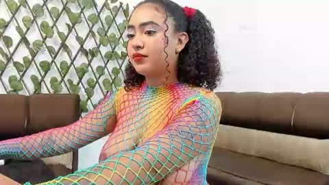 Snapshot of luisa_cameron chatting on July 1, 2026, 11:26 pm online show from July 1, 2026, 11:26 pm