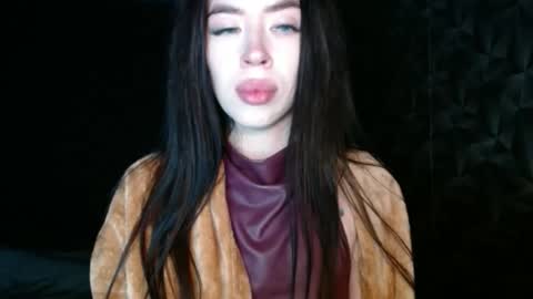 Snapshot of luisa_domina chatting on May 4, 2026, 6:48 pm luisa lovedom online show from May 4, 2026, 6:48 pm