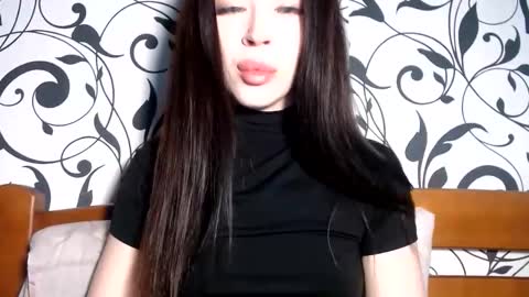 Snapshot of luisa_domina chatting on June 9, 2026, 8:37 am luisa lovedom online show from June 9, 2026, 8:37 am