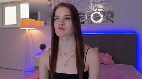 LuisaClover online show from March 30, 2026, 11:55 am