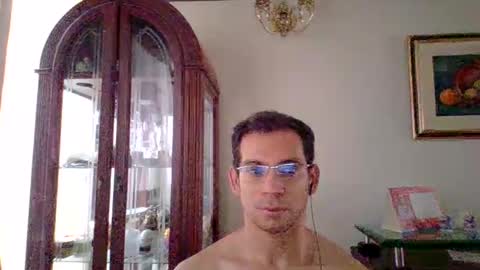 Snapshot of luiselamante chatting on March 27, 2026, 3:45 pm Luis online show from March 27, 2026, 3:45 pm