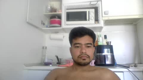 luisjose1998 online show from August 5, 2026, 10:07 am