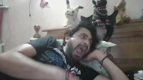 luismiastarot online show from December 3, 2025, 3:47 am