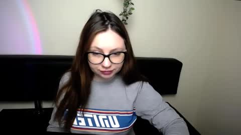 Snapshot of luizaheems_ chatting on April 24, 2026, 6:27 am Luiza online show from April 24, 2026, 6:27 am