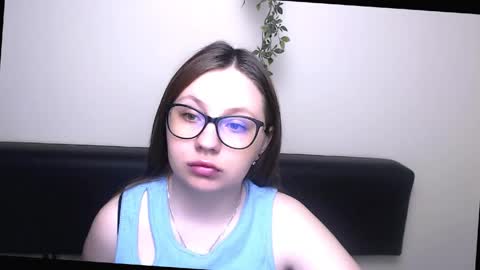 Snapshot of luizaheems_ chatting on April 27, 2026, 6:22 am Luiza online show from April 27, 2026, 6:22 am
