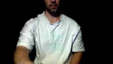 Snapshot of lujara chatting on April 2, 2026, 9:34 pm Lu online show from April 2, 2026, 9:34 pm