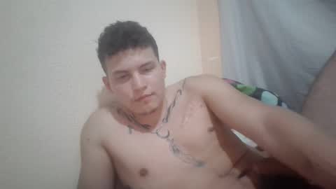 Snapshot of lukas2002alien622712 chatting on September 19, 2025, 2:35 am Lukas online show from September 19, 2025, 2:35 am