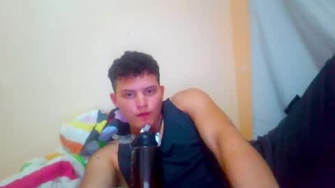 Snapshot of lukas2002alien622712 chatting on September 21, 2025, 11:28 pm Lukas online show from September 21, 2025, 11:28 pm