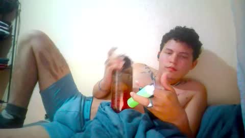 Snapshot of lukas2002alien622712 chatting on November 20, 2025, 1:28 am Lukas online show from November 20, 2025, 1:28 am