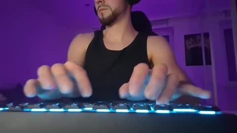 lukasschoetz online show from February 9, 2026, 8:46 pm