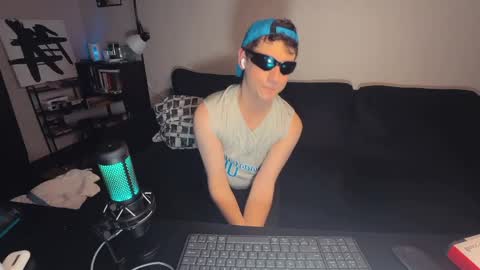 lukatripp online show from April 11, 2026, 6:56 pm