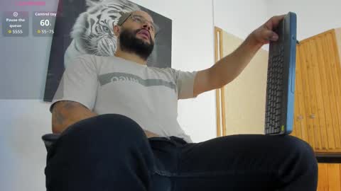 LUKE online show from October 21, 2025, 1:12 pm