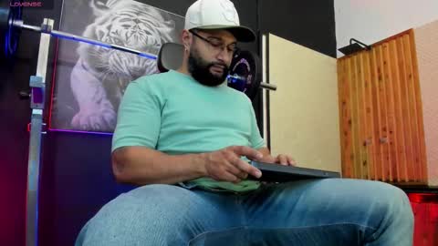 LUKE online show from February 2, 2026, 11:31 am